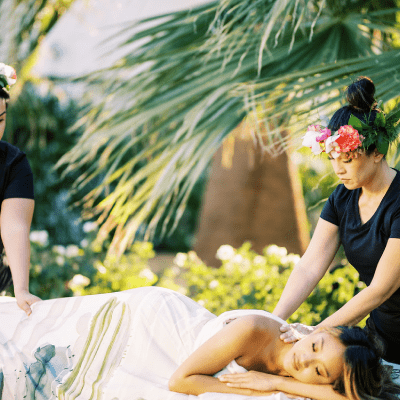 POOLSIDE MASSAGE